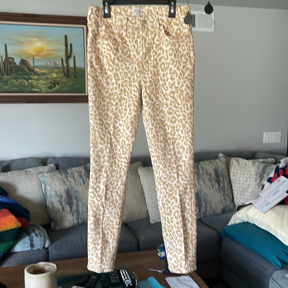 J. Crew 10" highest-rise toothpick jean in safari leopard - Picture 2 of 12